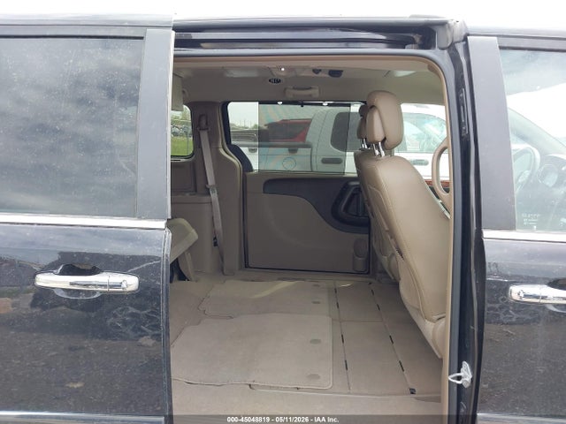 45048819 :رقم المزاد ، 2C4RC1CG6FR677405 vin ، 2015 Chrysler Town & Country Touring-l مزاد بيع