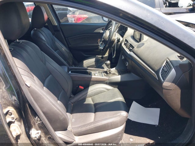 3MZBN1L35JM266597 Mazda Mazda3 Touring