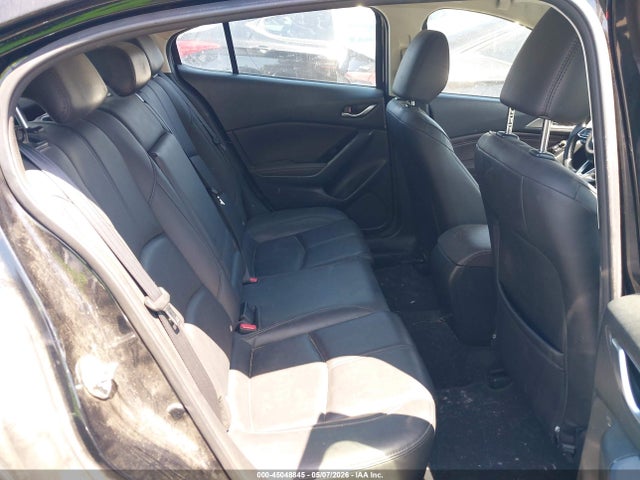 3MZBN1L35JM266597 Mazda Mazda3 Touring