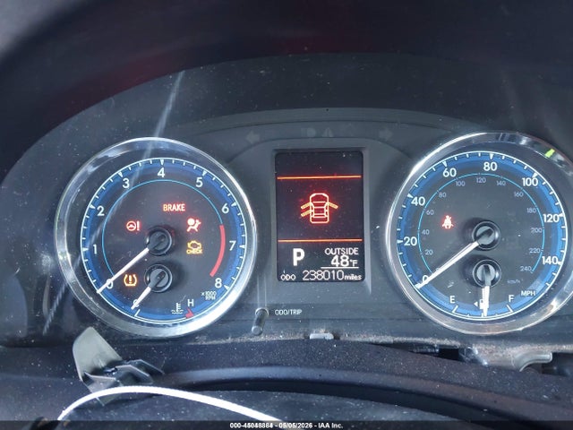 45048884 :رقم المزاد ، 5YFBURHE2HP662259 vin ، 2017 Toyota Corolla Le مزاد بيع