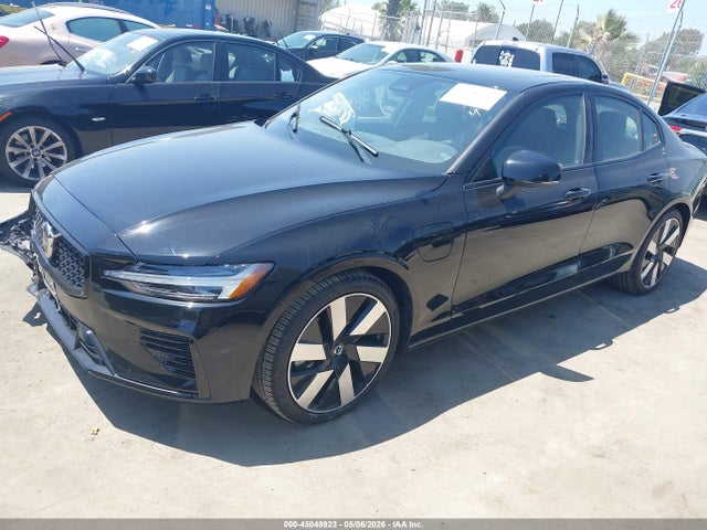 2023 Volvo S60 Recharge Plug-in Hybrid T8 Plus Dark Theme მანქანა იყიდება აუქციონზე, vin: 7JRH60FW0PG250158, აუქციონის ნომერი: 45048923