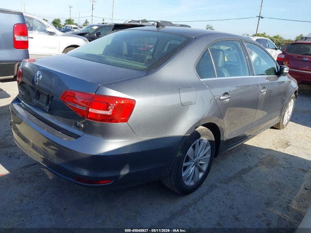 2015 Volkswagen Jetta 1.8t Se მანქანა იყიდება აუქციონზე, vin: 3VWD17AJ3FM283950, აუქციონის ნომერი: 45048927