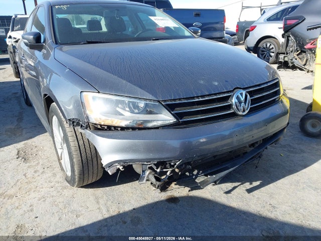 2015 Volkswagen Jetta 1.8t Se მანქანა იყიდება აუქციონზე, vin: 3VWD17AJ3FM283950, აუქციონის ნომერი: 45048927