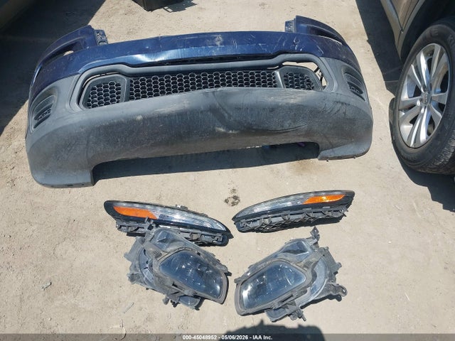 1C4PJLAB4FW677068 Jeep Cherokee Sport