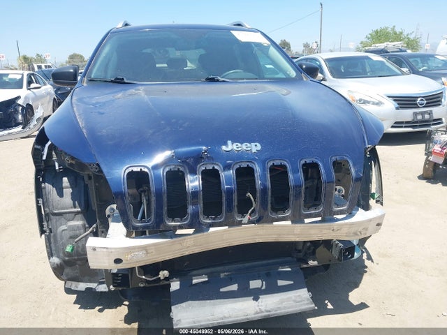 1C4PJLAB4FW677068 Jeep Cherokee Sport