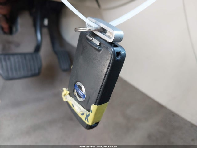 45048963 :رقم المزاد ، YV4960DL9A2062994 vin ، 2010 Volvo Xc60 3.2 مزاد بيع