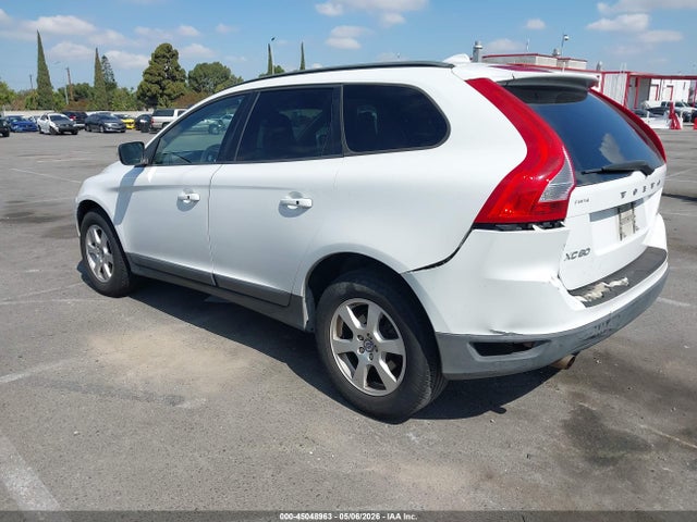 45048963 :رقم المزاد ، YV4960DL9A2062994 vin ، 2010 Volvo Xc60 3.2 مزاد بيع
