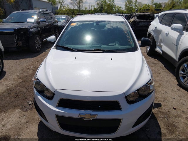 Продажа на аукционе авто 2015 Chevrolet Sonic Lt Auto, vin: 1G1JC5SH8F4123101, номер лота: 45049000