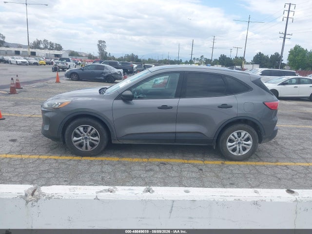 1FMCU9F6XMUA67815 Ford ESCAPE S
