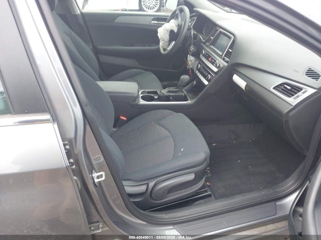 45049011 :رقم المزاد ، 5NPE24AF0JH660098 vin ، 2018 Hyundai Sonata Se مزاد بيع