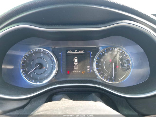 Продажа на аукционе авто 2015 Chrysler 200 Limited, vin: 1C3CCCAB6FN725446, номер лота: 45049041