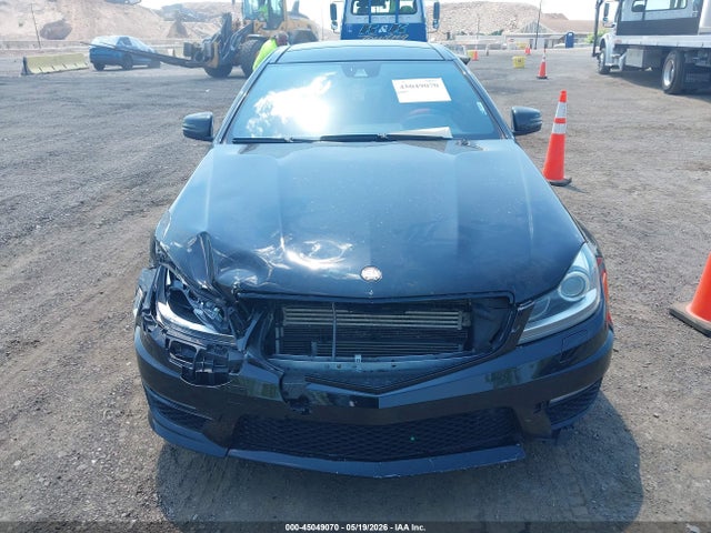 45049070 :رقم المزاد ، WDDGJ7HB9CF868256 vin ، 2012 Mercedes-benz C 63 Amg مزاد بيع