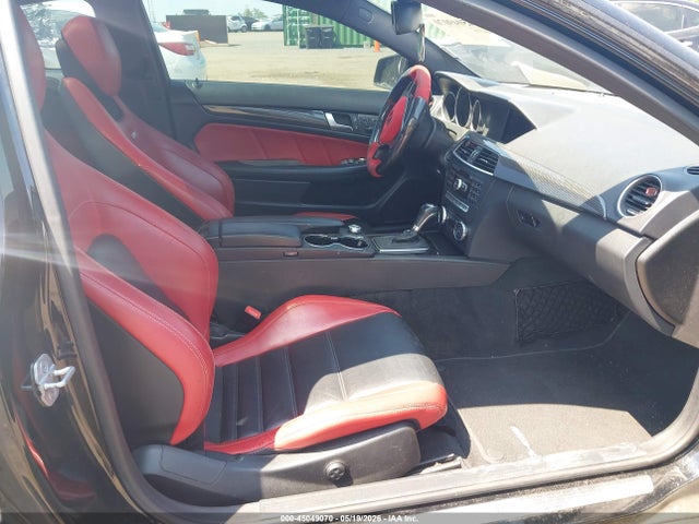 45049070 :رقم المزاد ، WDDGJ7HB9CF868256 vin ، 2012 Mercedes-benz C 63 Amg مزاد بيع