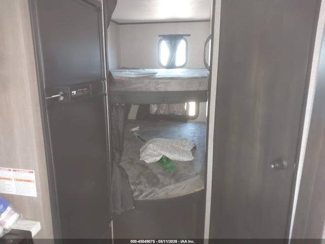 Продажа на аукционе авто 2022 Jayco Slx, vin: 1UJBJ0BN3N17R0894, номер лота: 45049075
