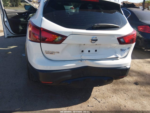 JN1BJ1CP0HW008969 Nissan Rogue Sport Sv