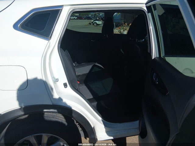 JN1BJ1CP0HW008969 Nissan Rogue Sport Sv