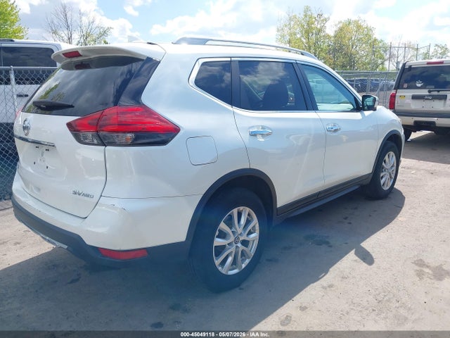 45049118 :رقم المزاد ، 5N1AT2MV4HC750990 vin ، 2017 Nissan Rogue Sv مزاد بيع