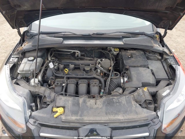 45049141 :رقم المزاد ، 1FAHP3N21CL299081 vin ، 2012 Ford Focus Titanium مزاد بيع