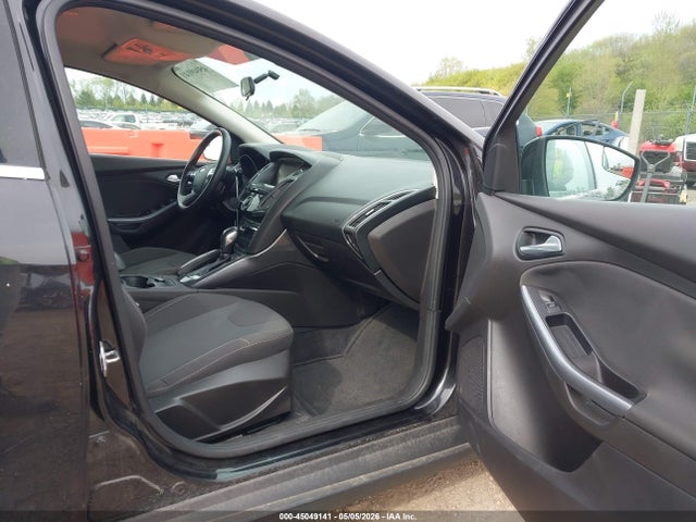 45049141 :رقم المزاد ، 1FAHP3N21CL299081 vin ، 2012 Ford Focus Titanium مزاد بيع