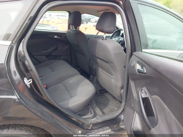45049141 :رقم المزاد ، 1FAHP3N21CL299081 vin ، 2012 Ford Focus Titanium مزاد بيع