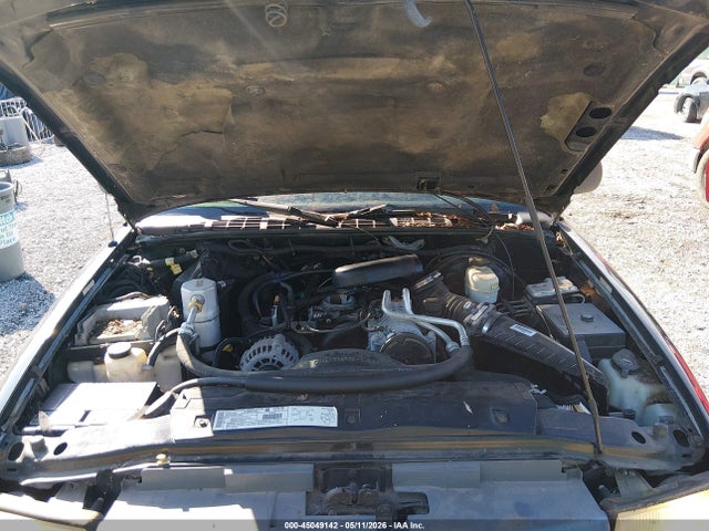 45049142 :رقم المزاد ، 1GTCS14W128247656 vin ، 2002 Gmc Sonoma Sl مزاد بيع