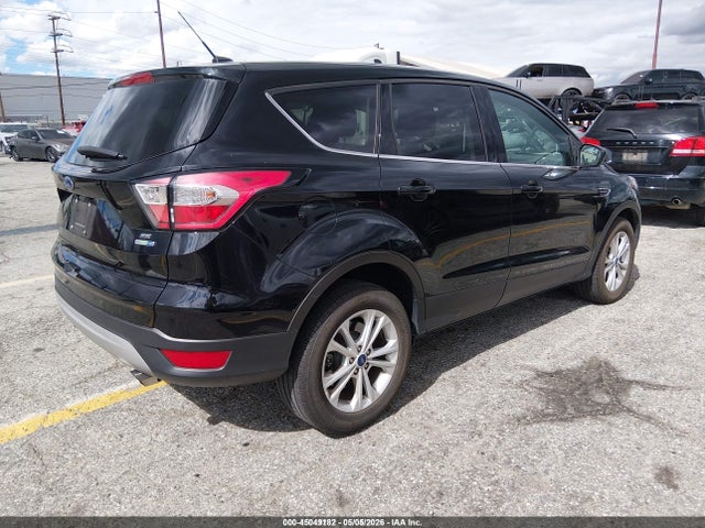 Ford ESCAPE SE 2017 1FMCU9GD2HUE50229 Image 4