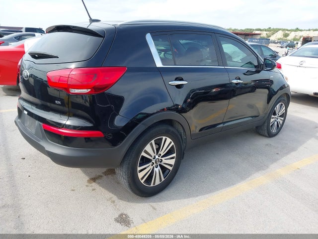 45049205 :رقم المزاد ، KNDPCCAC9G7874381 vin ، 2016 Kia Sportage Ex مزاد بيع