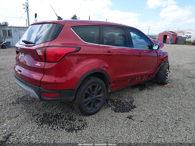 Ford ESCAPE SE 2019 1FMCU0G96KUA72639 Image 4