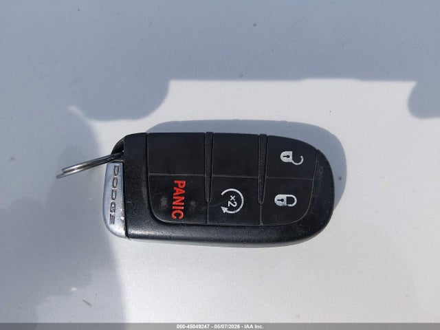 45049247 :رقم المزاد ، 3D4PH3FG2BT507648 vin ، 2011 Dodge Journey Crew مزاد بيع