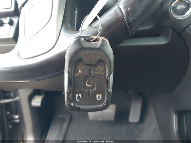 45049279 :رقم المزاد ، 1GKS2BKC3JR293366 vin ، 2018 Gmc Yukon Slt مزاد بيع