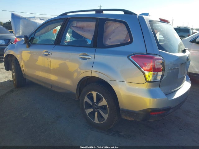 45049282 :رقم المزاد ، JF2SJABC6HH442315 vin ، 2017 Subaru Forester 2.5i مزاد بيع