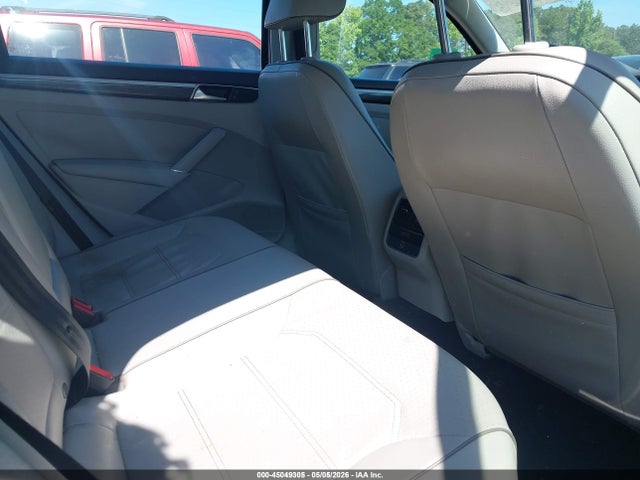45049305 :رقم المزاد ، 1VWBT7A34GC033820 vin ، 2016 Volkswagen Passat 1.8t Se مزاد بيع