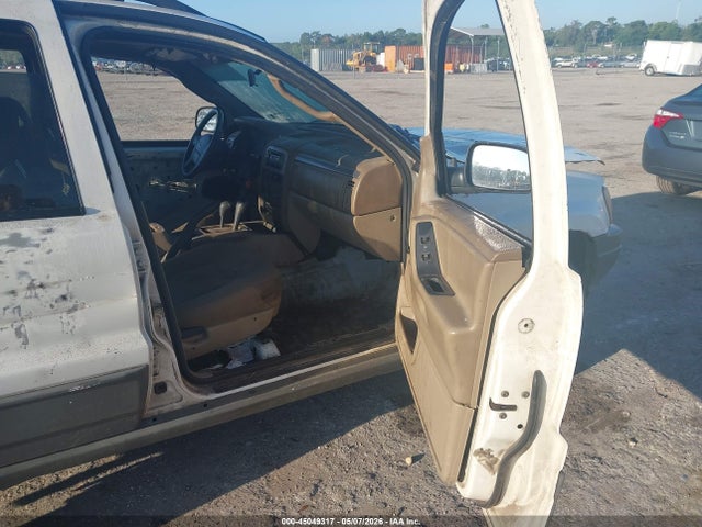 45049317 :رقم المزاد ، 1J4GW48S22C125846 vin ، 2002 Jeep Grand Cherokee Laredo مزاد بيع