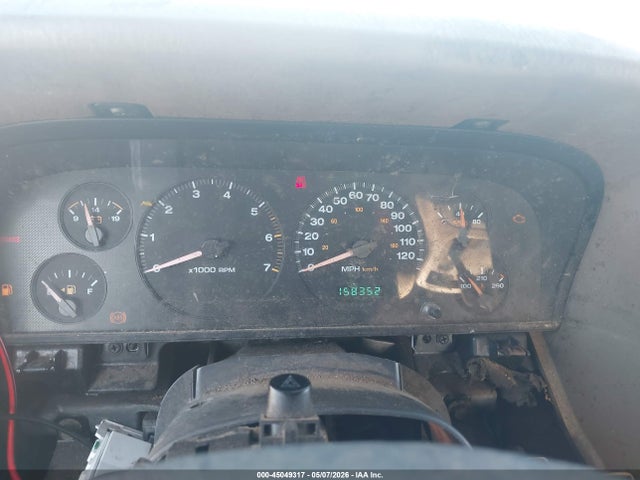 45049317 :رقم المزاد ، 1J4GW48S22C125846 vin ، 2002 Jeep Grand Cherokee Laredo مزاد بيع