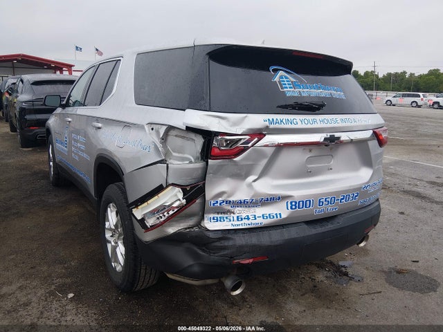 Chevrolet Traverse Ls 2019 1GNERFKW5KJ294841 Image 3