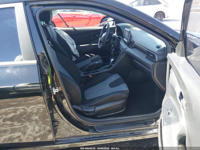Продаж на аукціоні авто 2019 Hyundai Veloster 2.0, vin: KMHTG6AF3KU015596, номер лоту: 45049325