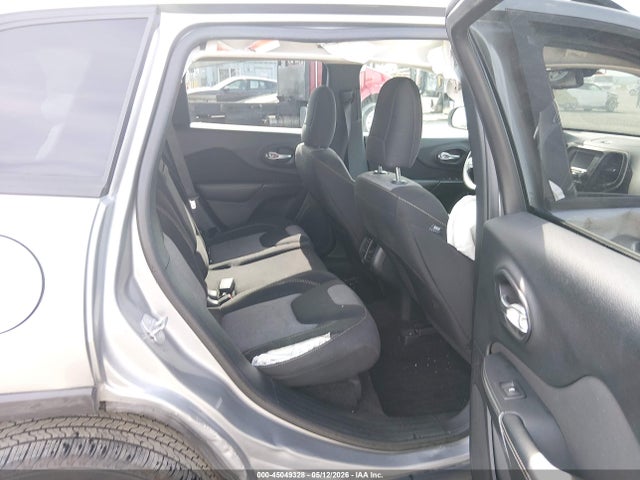 1C4PJMAB0GW175990 Jeep Cherokee Sport