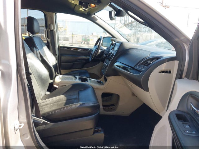 2C4RDGCG4KR755559 Dodge Grand Caravan Sxt