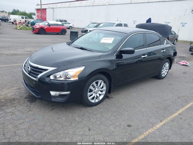 Nissan Altima 2.5 S 2014 1N4AL3AP8EN200102 Image 2