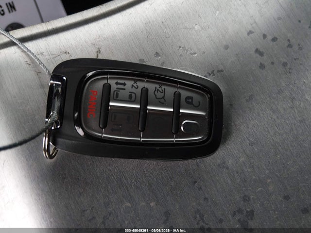 45049361 :رقم المزاد ، 2C4RC1FG9PR568305 vin ، 2023 Chrysler Pacifica Touring مزاد بيع
