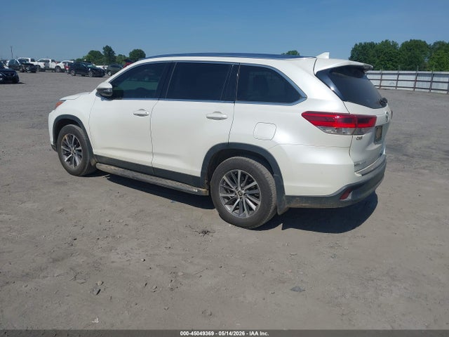 Продаж на аукціоні авто 2019 Toyota Highlander Xle, vin: 5TDKZRFH3KS557484, номер лоту: 45049369