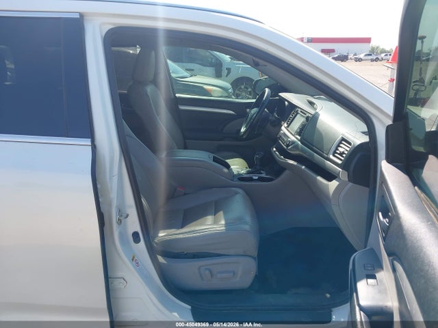 Продаж на аукціоні авто 2019 Toyota Highlander Xle, vin: 5TDKZRFH3KS557484, номер лоту: 45049369