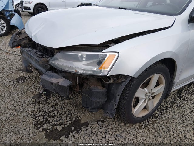 2012 Volkswagen Jetta 2.0l S მანქანა იყიდება აუქციონზე, vin: 3VW2K7AJ8CM380030, აუქციონის ნომერი: 45049376