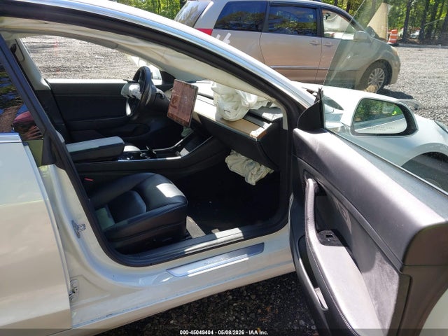Продаж на аукціоні авто 2020 Tesla Model 3 Standard Range Plus Rear-wheel Drive/standard Range Rear-wheel Drive, vin: 5YJ3E1EA2LF632543, номер лоту: 45049404