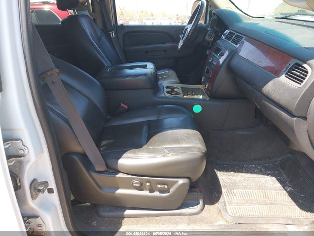 Продажа на аукционе авто 2011 Chevrolet Tahoe Lt, vin: 1GNSKBE00BR154091, номер лота: 45049424