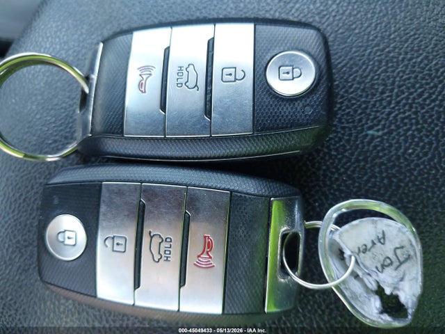 45049433 :رقم المزاد ، KNDCE3LC6J5136322 vin ، 2018 Kia Niro Touring مزاد بيع