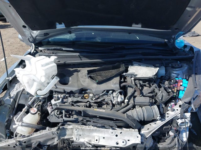 45049441 :رقم المزاد ، 4T1S31AK4NU589166 vin ، 2022 Toyota Camry Se Hybrid مزاد بيع