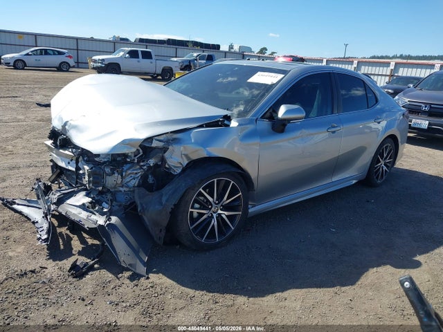 45049441 :رقم المزاد ، 4T1S31AK4NU589166 vin ، 2022 Toyota Camry Se Hybrid مزاد بيع