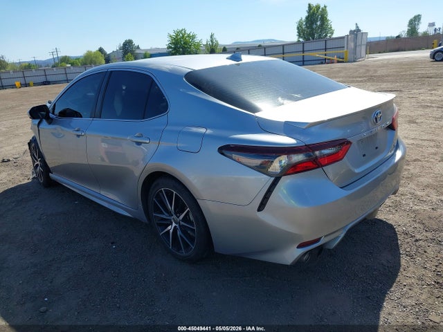 45049441 :رقم المزاد ، 4T1S31AK4NU589166 vin ، 2022 Toyota Camry Se Hybrid مزاد بيع