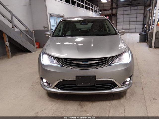 Продажа на аукционе авто 2018 Chrysler Pacifica Hybrid Touring Plus, vin: 2C4RC1H78JR355222, номер лота: 45049442